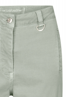 Pants with zipper hem