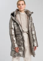 Outdoor coat in metallic style