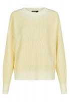 Sweater with spray effect