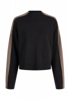 Sweater with contrasting stripes