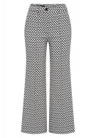 Pants made from patterned jacquard