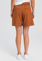 Bermuda shorts with fine structure