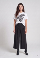 Shirt with rose artwork