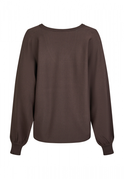 V-neck jumper with fashionable sleeves