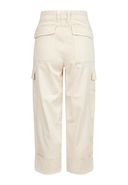 Shortened cargo pants in a sustainable lyocell blend