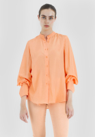 Blouse with fashionable cuffs Blouse with fashionable cuffs
