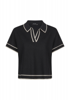 Sweater with contrasting edges