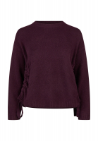 Pullover mit verstellbaren Seitennähten