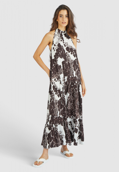 Maxi dress and abstract flower print