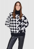 Jacquard sweater in a houndstooth pattern