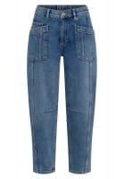 Jeans mit Kontrastnähten