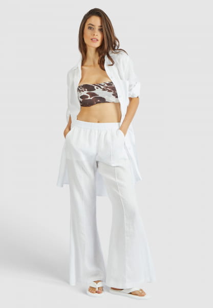 Trousers with flared leg