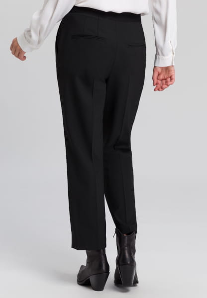 Stoffhose mit elastischem Gummibund