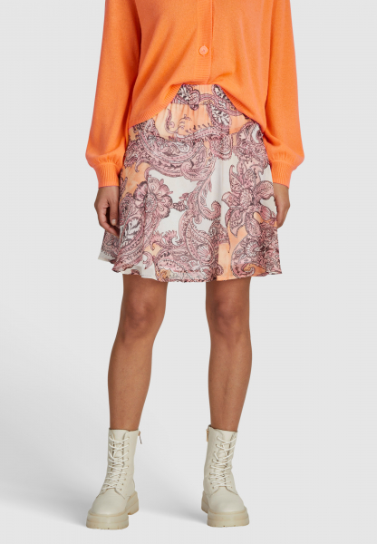 Skirt with maxi paisley print