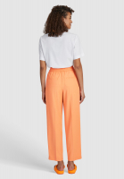 Pleated trousers made from matte comfort satin
