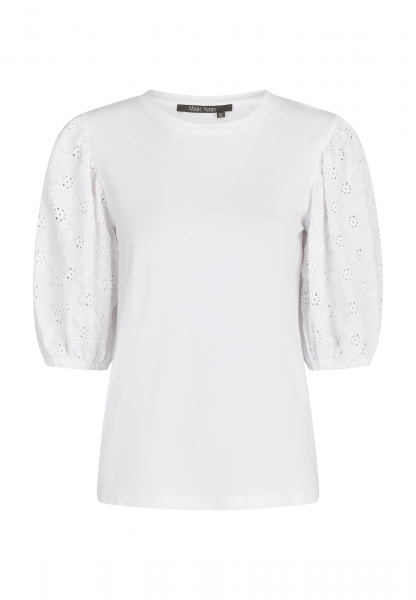 T-shirt with perforated lace