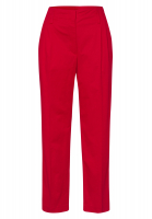 Pleated trousers from sporty cotton