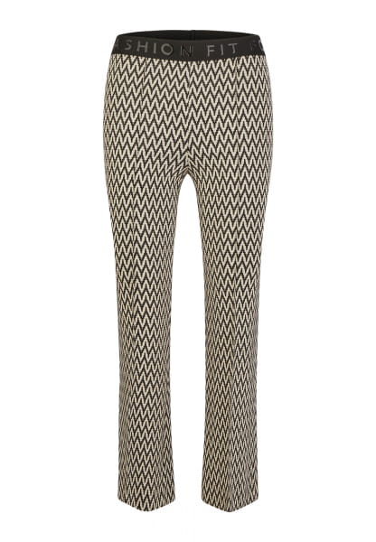 Shortened easy kick trousers in zigzag pattern