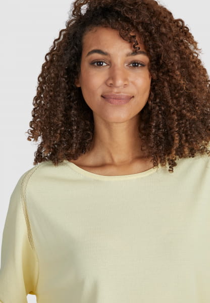 Raglan jumper with round neck