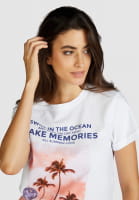 T-shirt with palm tree front print