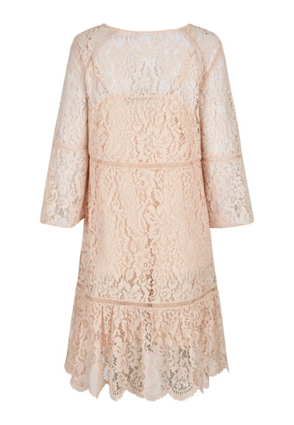 Dress in lace look