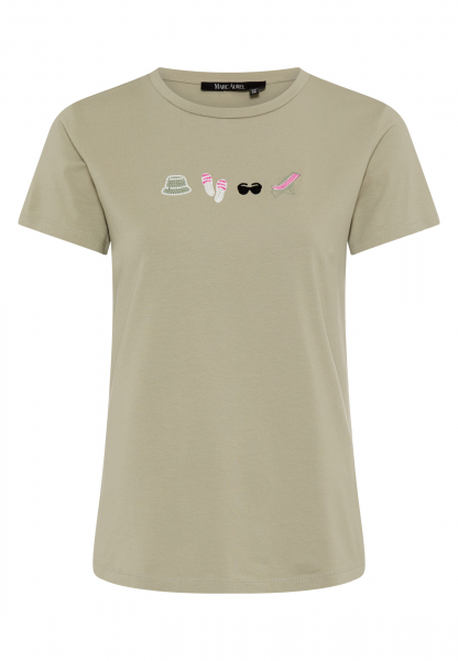 Shirt with embroidery