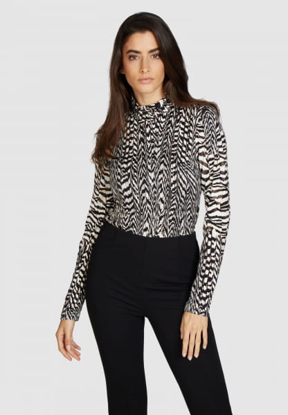 Long sleeve with graphic animal print