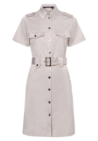 Kleid im Safari Look aus Satin