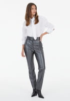 Hose aus veganem Leder