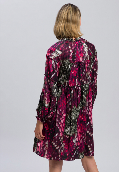 Dress with dreamy pattern print