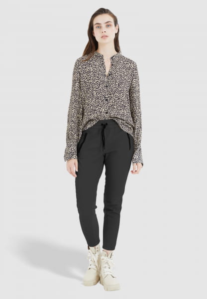 Blouse with minimal leopard print