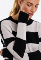 Sweater with casually overcut shoulders