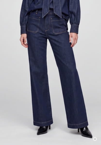 Flared jeans with patch pockets