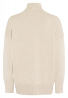 Sweater with dividing seams