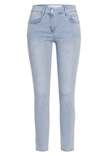 Cropped jeans made of light denim quality with decorative tape