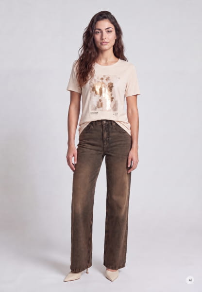 Shirt with foil print