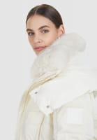 Puffer jacket with a shimmering look