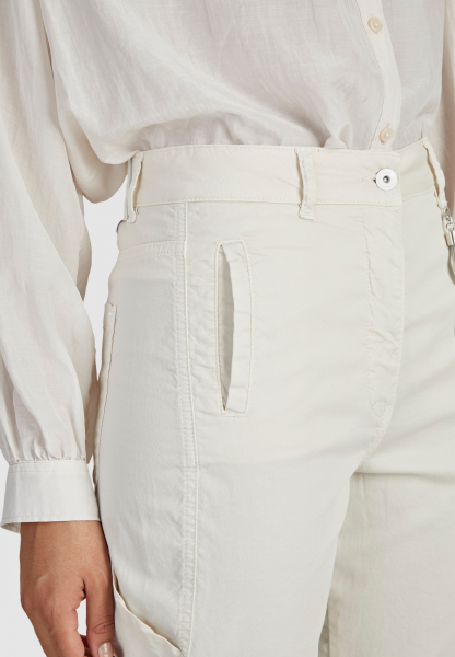 Cargo trousers in structured cotton