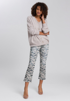 Cropped flared jeans with animal print