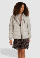 Kapuzensteppjacke im Shiny-Look