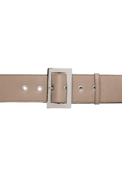 Belt with shiny statement clasp