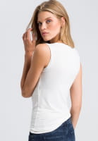 Tank top with wide beams