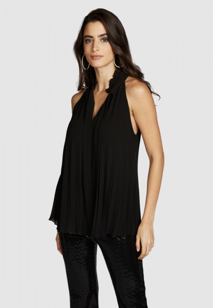 Pleated top in casual crepe