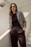 Blazer with houndstooth pattern