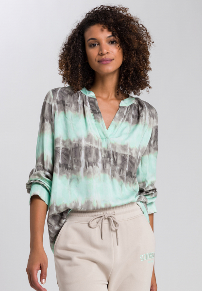 Slip-on blouse made from gently flowing viscose