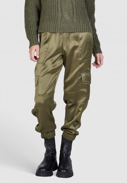 Cargo pants in satin stretch