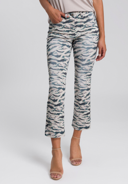Cropped flared jeans with animal print