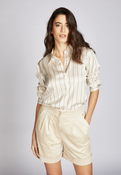 Striped blouse in boxy look