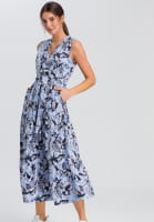 Maxi dress with tropical print