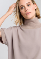 Sweater blouse with crease-free rib-knit collar